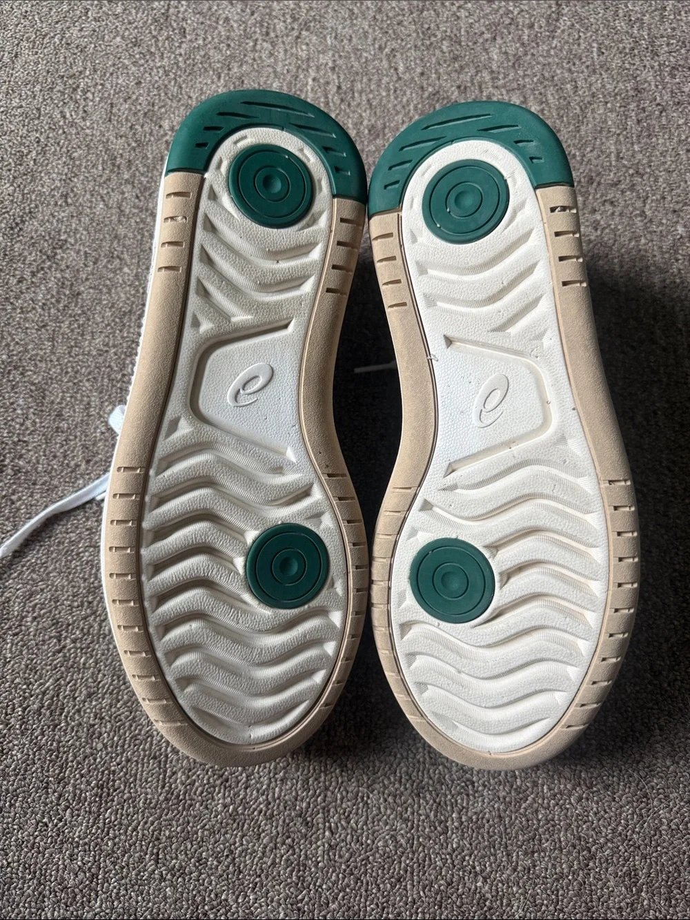 ASICS | Japan S ST sneakers in white and jewel green | size 7.5 | like new - Picture 4 of 4